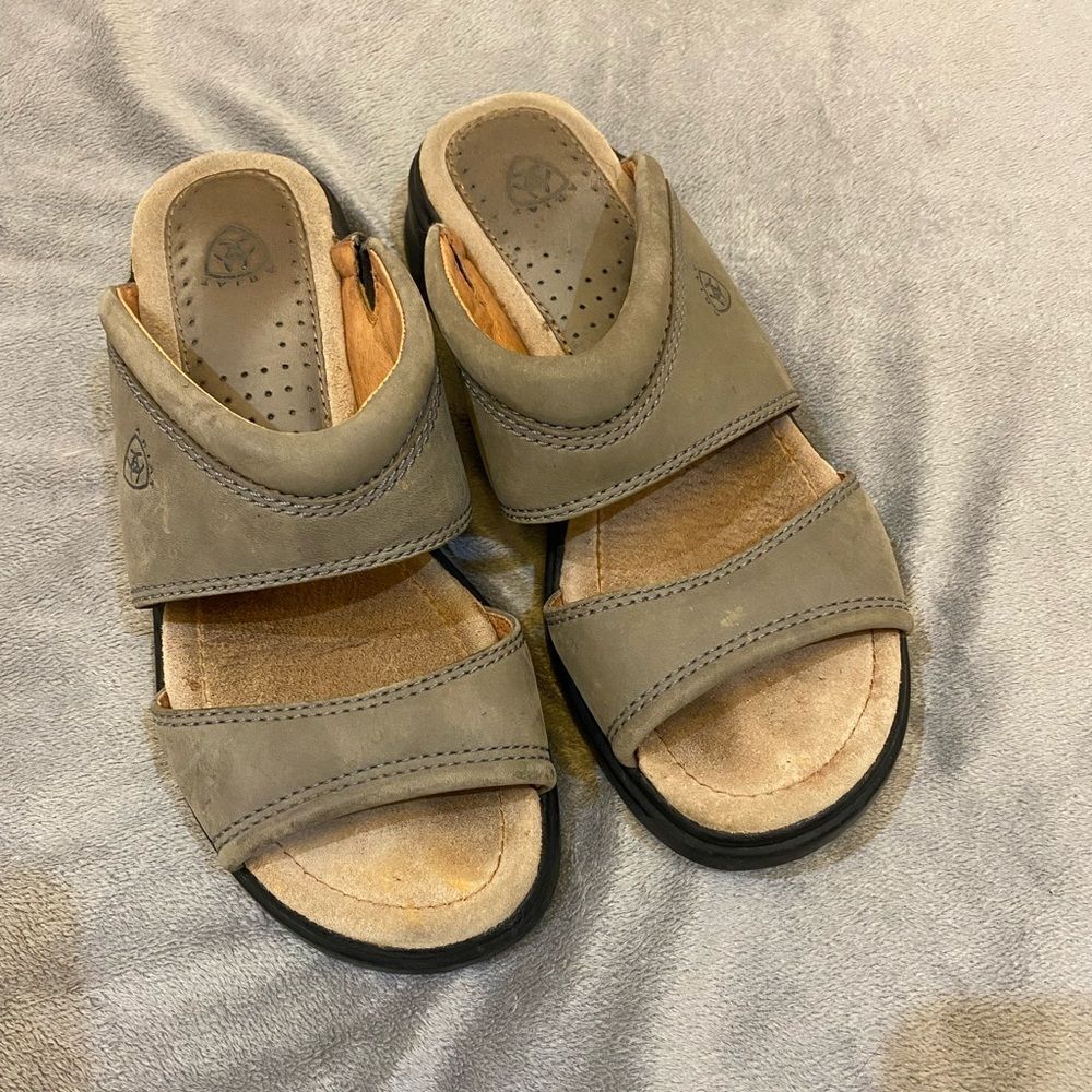 ARIAT Suede Slip On Cushioned Sandals Women Size 6.5